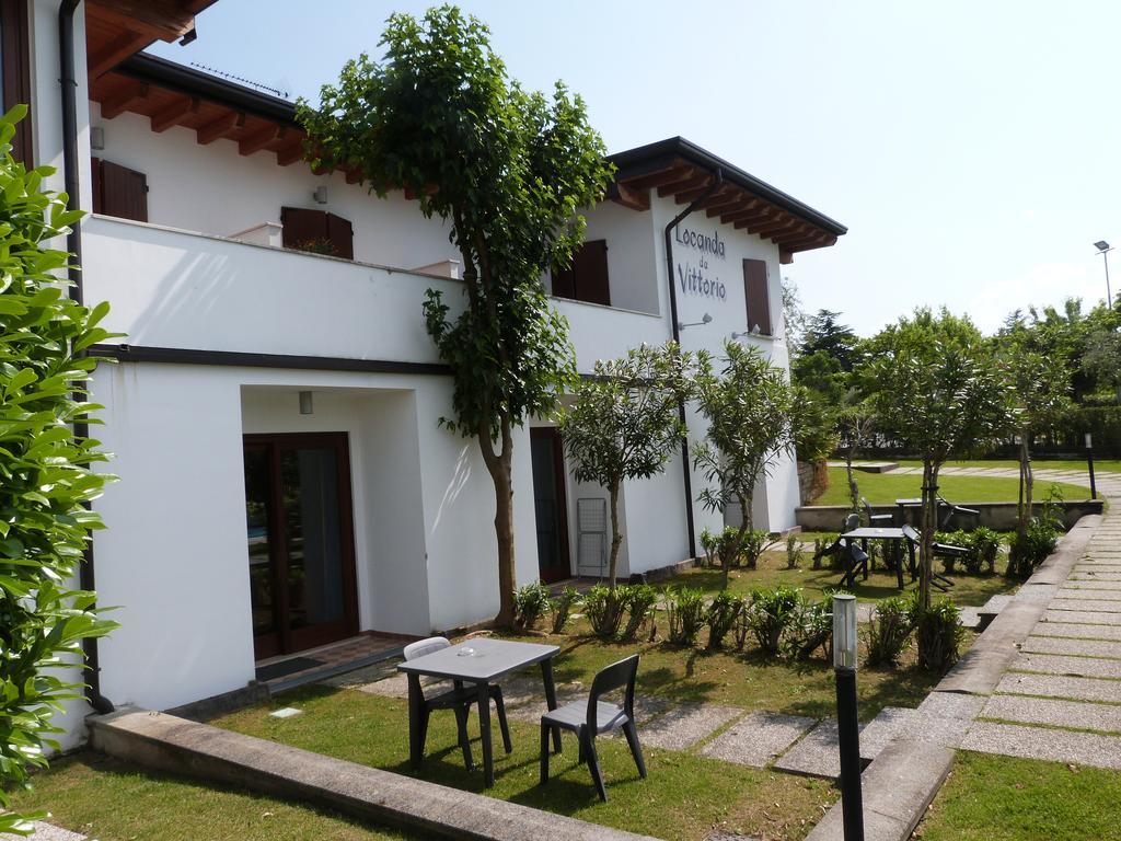 Locanda Da Vittorio Манерба-дель-Гарда Экстерьер фото